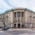 M-size Modern Center Lägenhet *